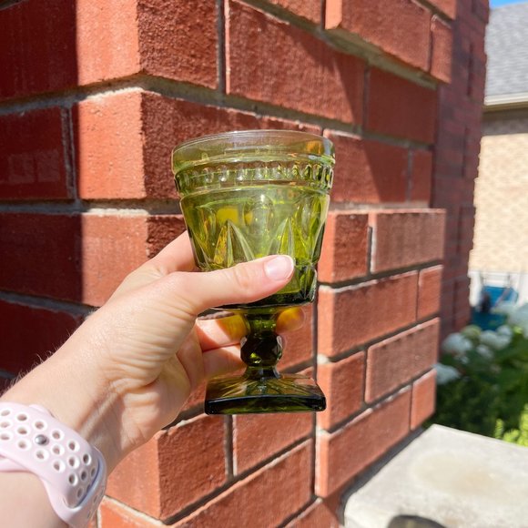 ✨ Vintage Green Glass Goblet | Vintage - Picture 1 of 4
